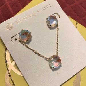 NWOT KENDRA SCOTT JOLIE DICHROIC earrings and necklace set